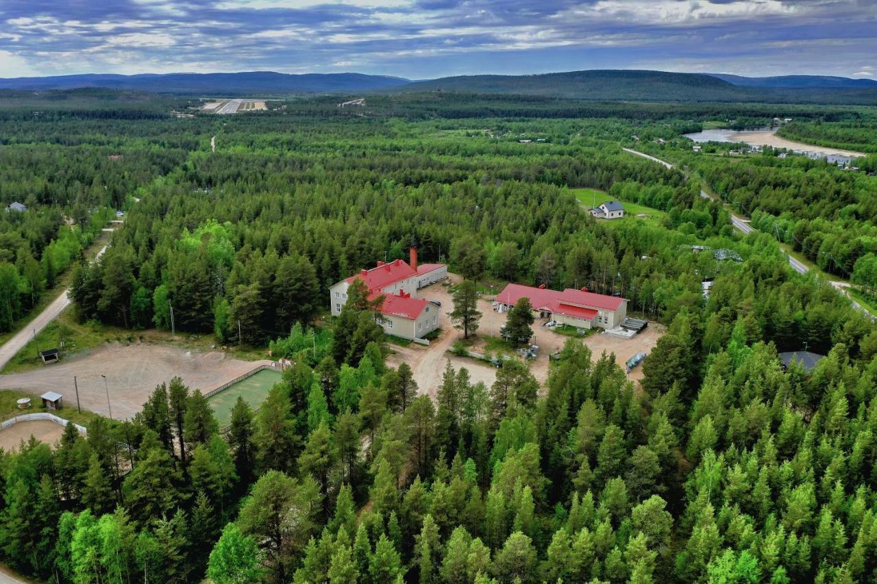Kuukkeli Ivalo Airport Inn Екстериор снимка
