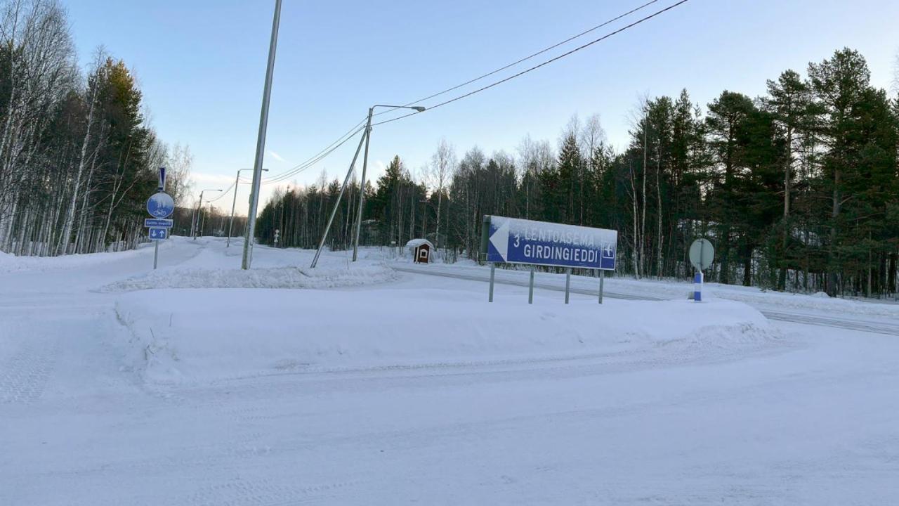 Kuukkeli Ivalo Airport Inn Екстериор снимка